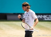 爱游戏体育-美网翻盘年终总决赛，西西帕斯扛起全队