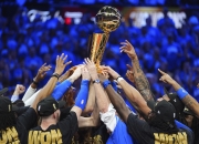 爱游戏体育官网-戴维斯杯力克拉沃尔杯，辛纳关键制胜