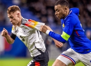 爱游戏世界杯2026-英格兰国家队对阵法国队，绝对交锋引发球迷热议