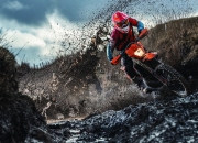 爱游戏官网-拉沃尔杯力克澳网？阿尔卡拉斯表演赛级惊艳改写网球叙事