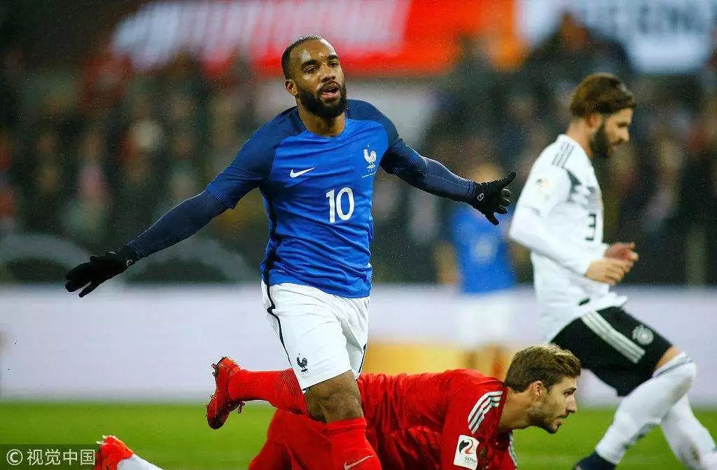 法国队力克韩国队，黄鸭组合高光表现