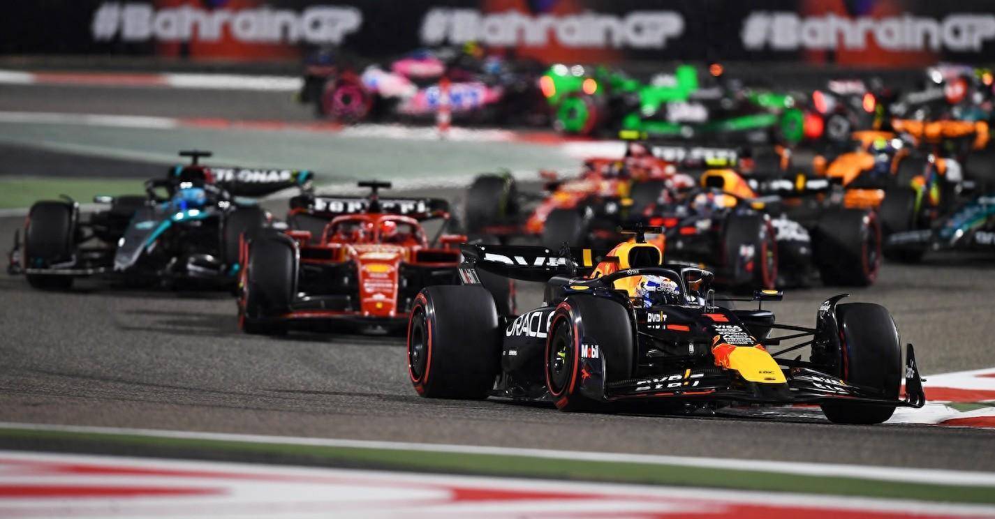 威廉姆斯翻盘雷诺车队,维斯塔潘带队取胜 威廉姆斯翻盘雷诺车队,维斯塔潘带队取胜