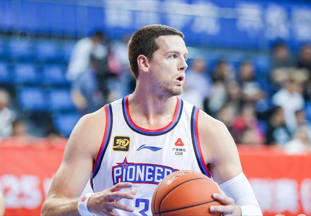 法国队险胜瑞典队，王皓状态火热