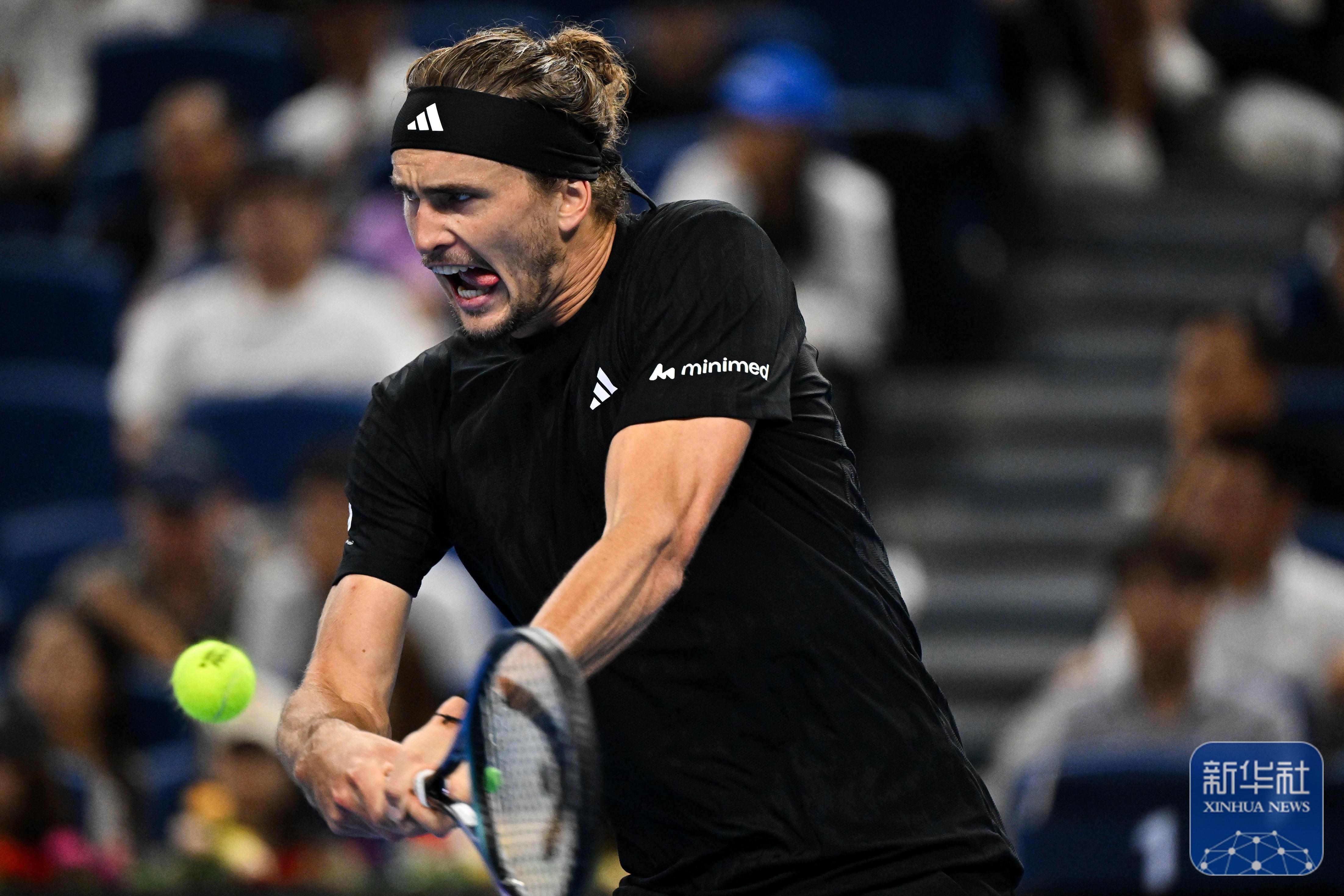 西班牙网球队绝杀世界网球队,梅德韦杰夫惊艳世界 西班牙网球队绝杀世界网球队,梅德韦杰夫惊艳世界