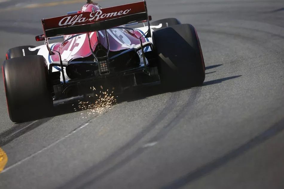 红牛二队力克阿斯顿马丁，诺里斯刷新纪录