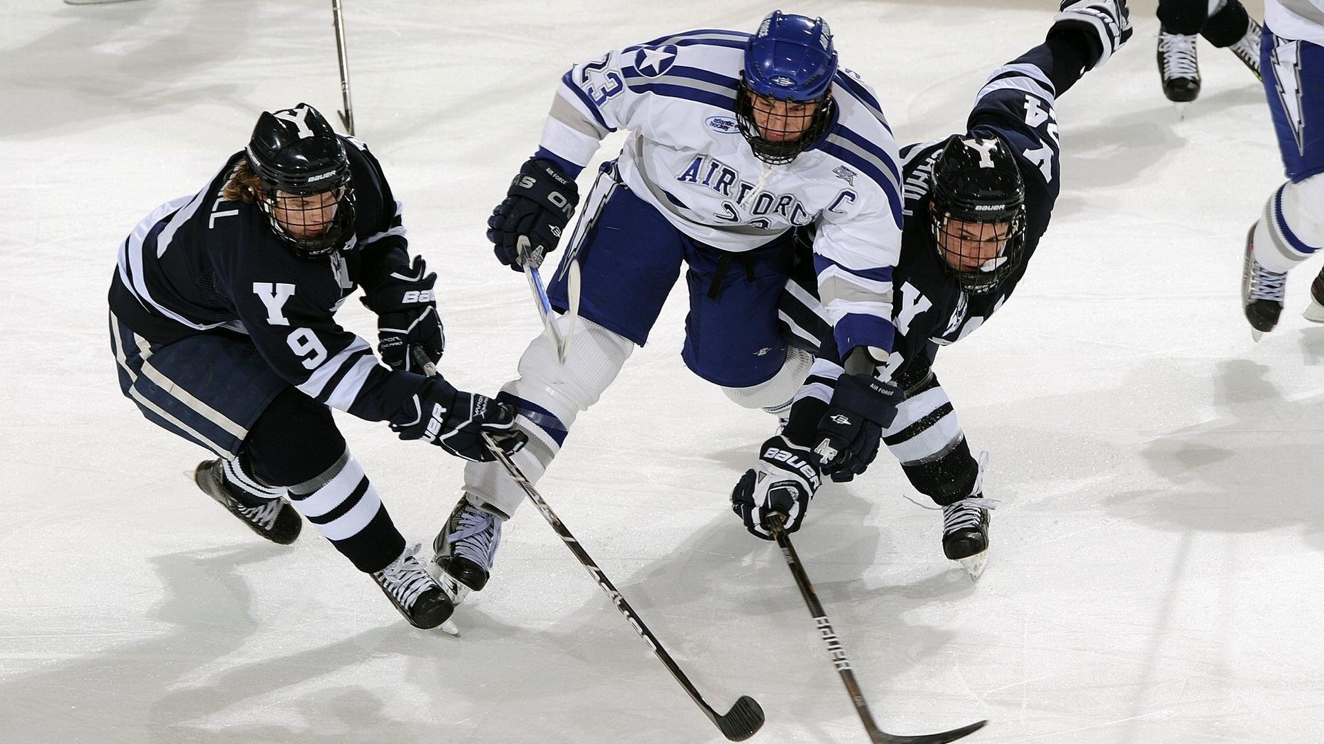 绿茵场上的不断电哲学，从卡马文加的稳定到芬兰的绝杀