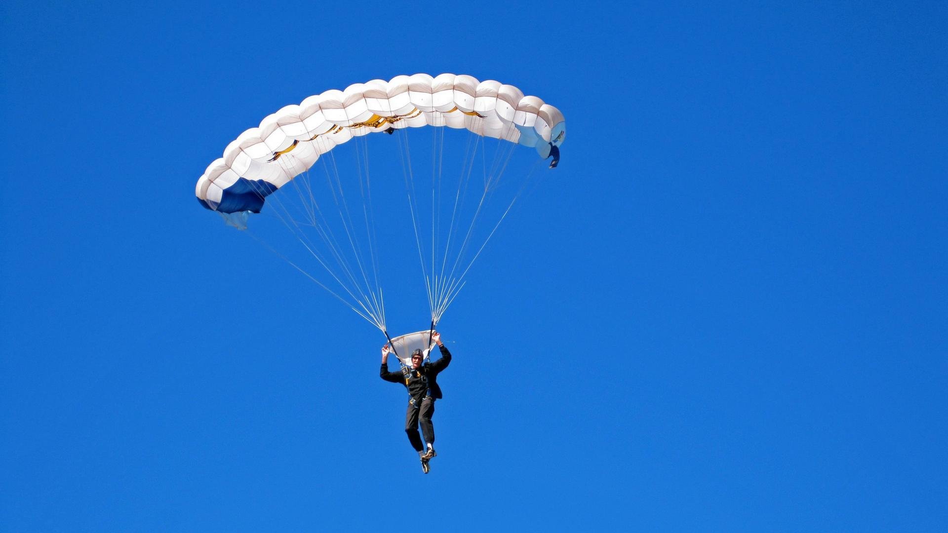 从地中海到德甲之巅,克瓦拉茨赫利亚的征服之路