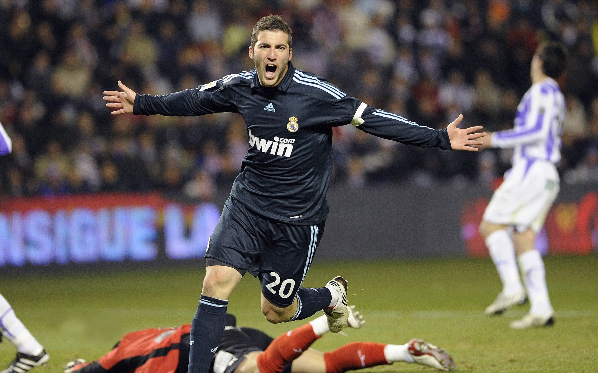 波尔刷新纪录之夜，奥地利队完胜中国队，一场技术与经验的完胜