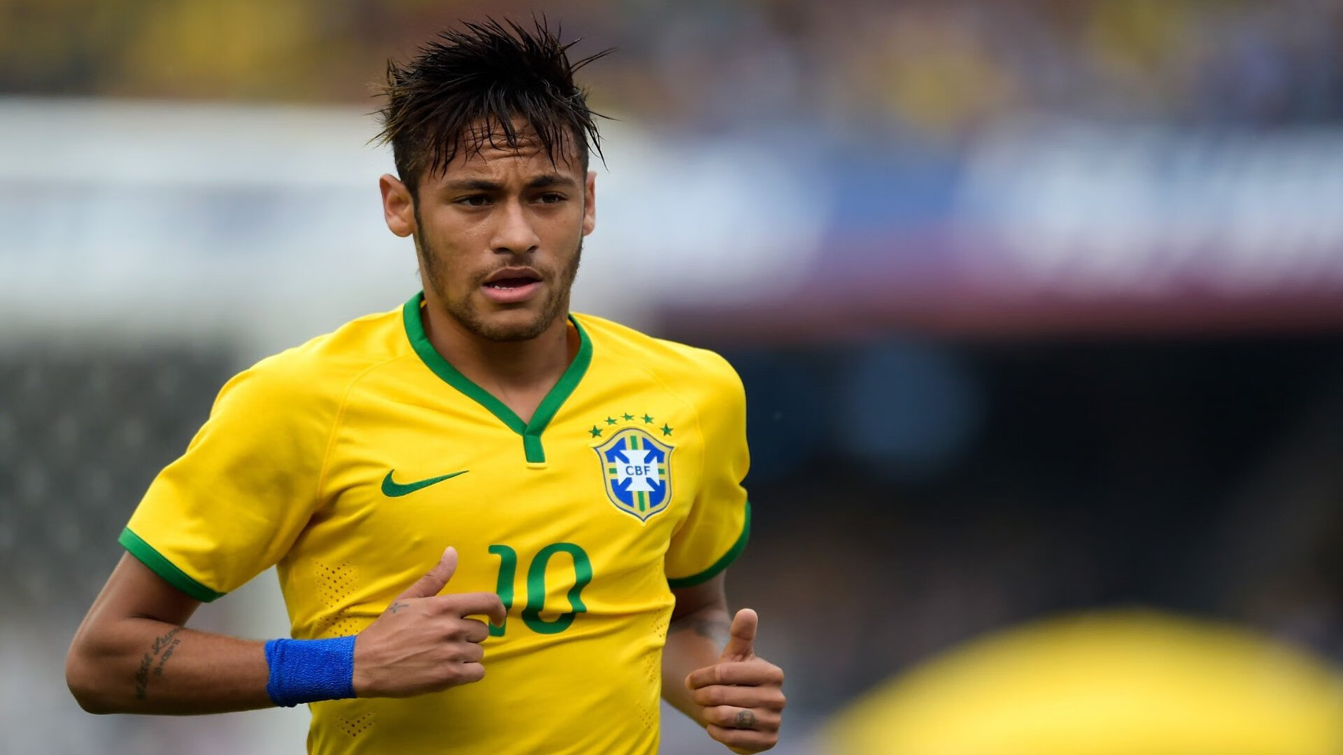 恩比德，独行侠对阵骑士的隐形主宰，一手掌控比赛走势的现代中锋